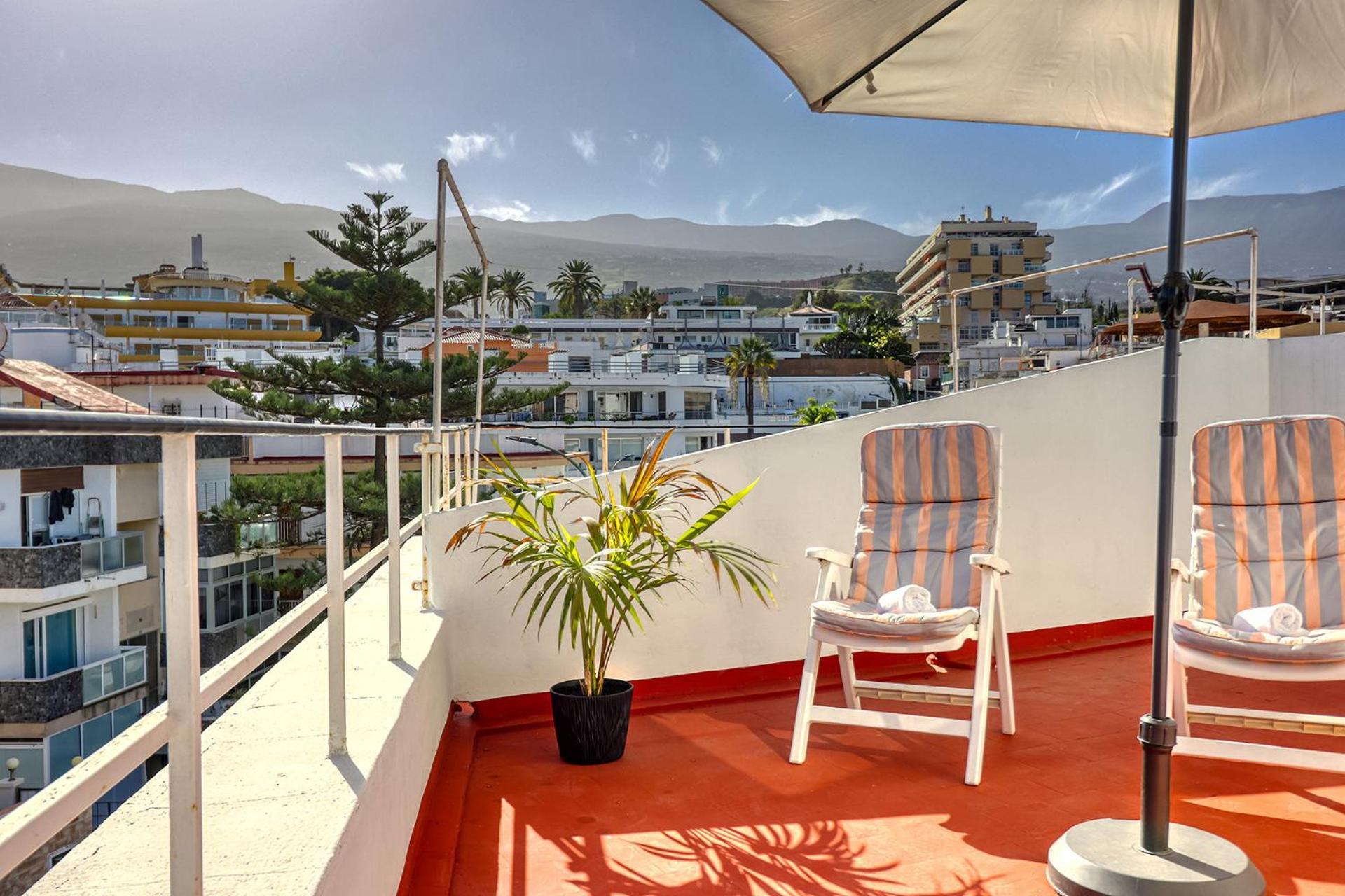 Spacious Penthouse With King-Size Bed, Huge Terrace, Ocean & Teide View Puerto de la Cruz  Eksteriør billede