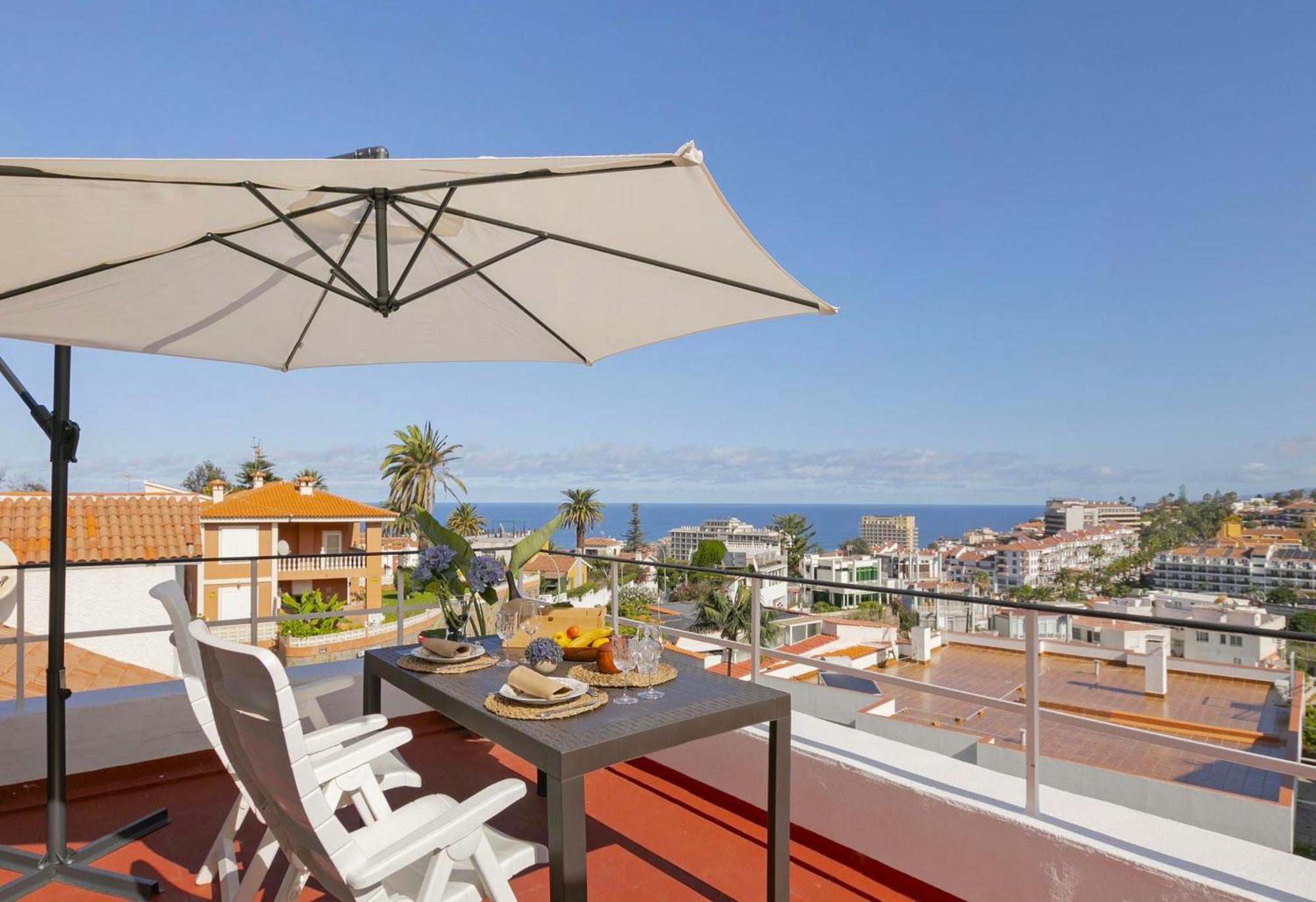 Spacious Penthouse With King-Size Bed, Huge Terrace, Ocean & Teide View Puerto de la Cruz  Eksteriør billede